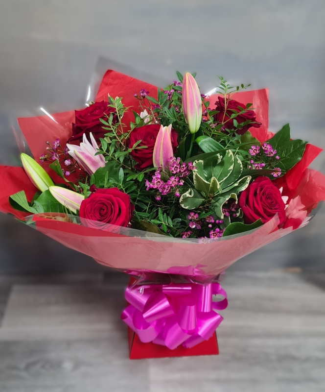 Red Rose & lily bouquet